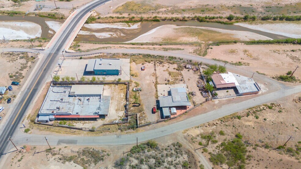 More Photos Of 3450 McNutt Rd, El Paso Convenience Store For Sale