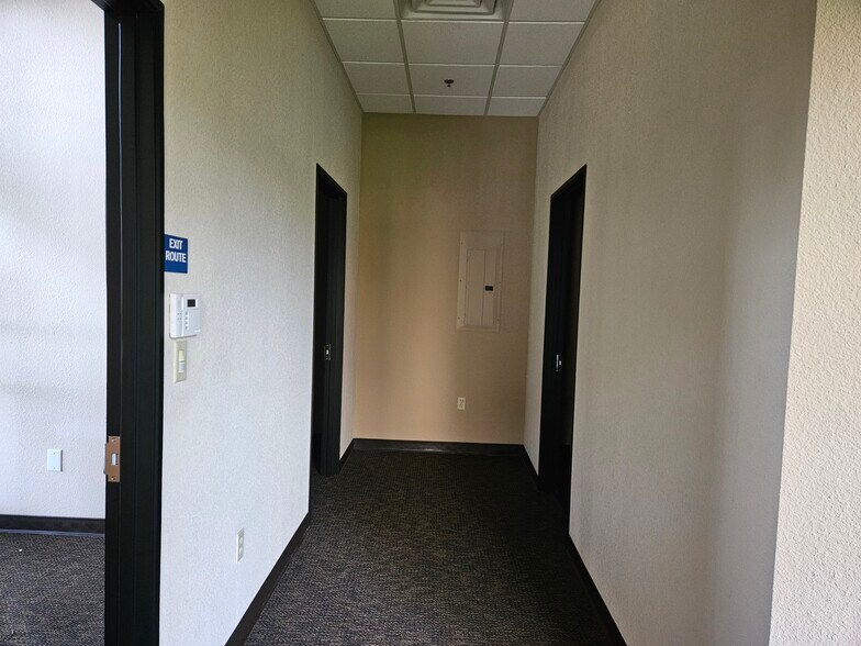 More Photos Of 1200 Scenic Dr, Modesto Office For Lease