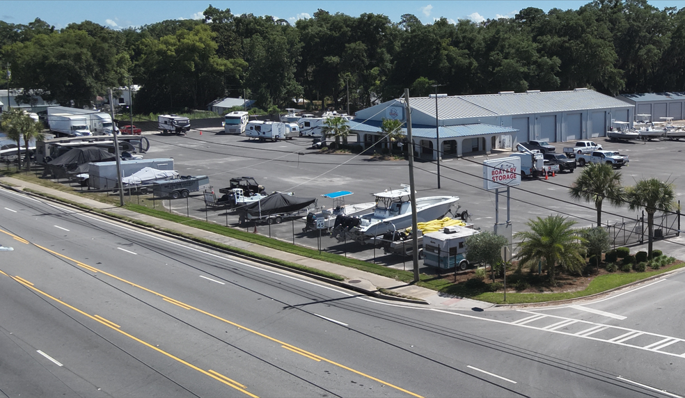 More Photos Of 115, 171, & 181 McKinna Pl, Brunswick Self Storage For Lease