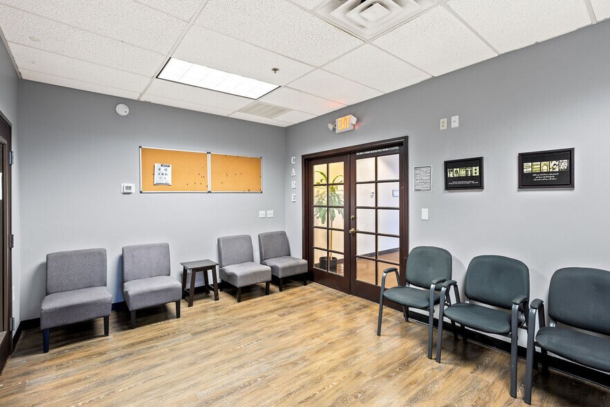 More Photos Of 4001 E Mountain Sky Ave, Phoenix Medical For Lease