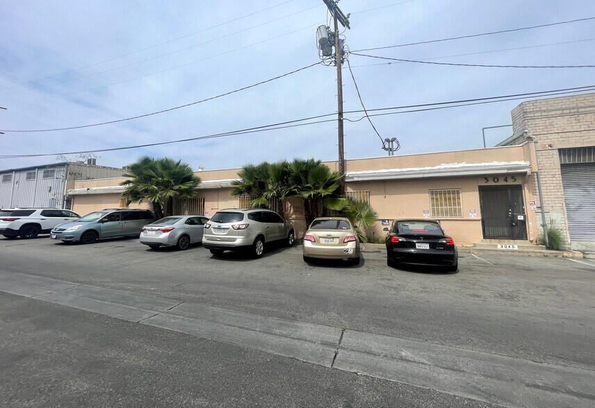 Primary Photo Of 3045 E 11th St, Los Angeles Warehouse For Lease