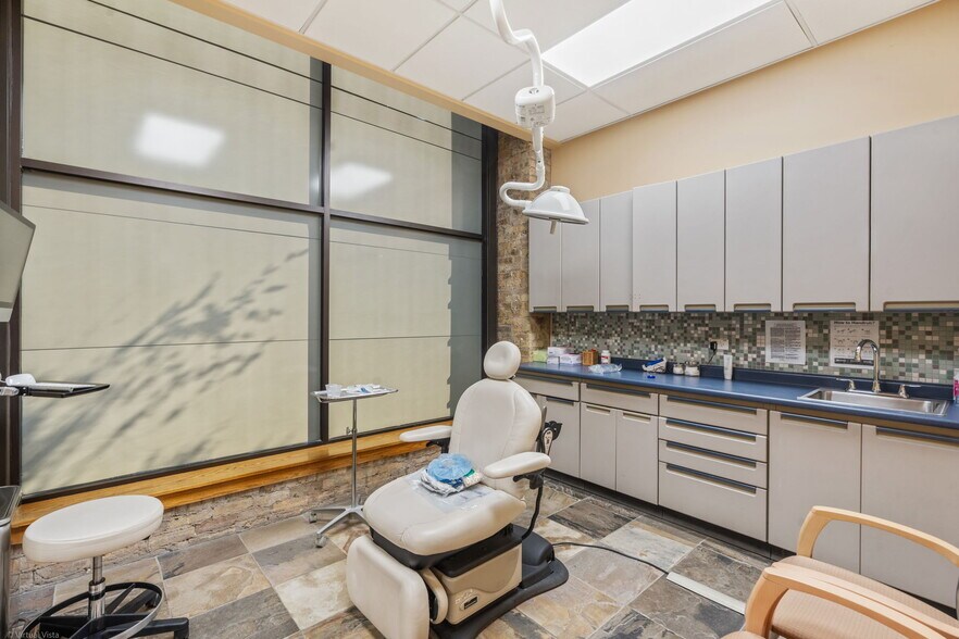 More Photos Of 601 W Randolph St, Chicago Office For Sale