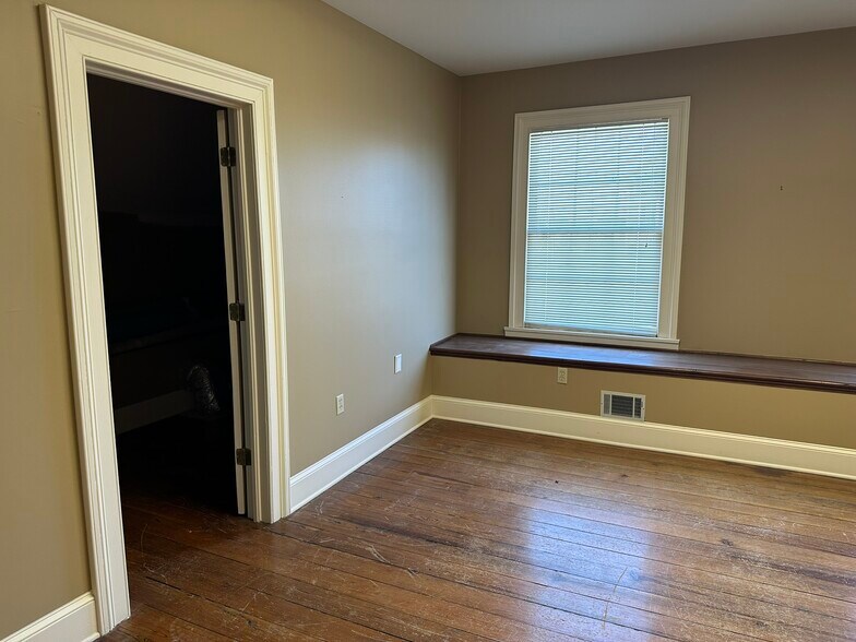 More Photos Of 431 Walker St, Augusta Loft Creative Space For Lease