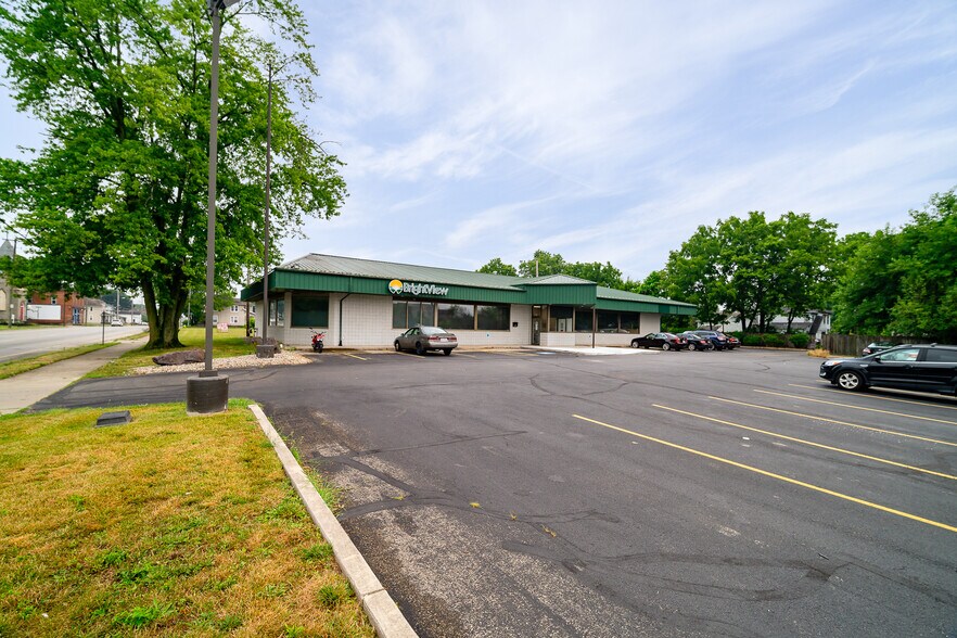 More Photos Of 201 N Yellow Springs St, Springfield Medical For Sale