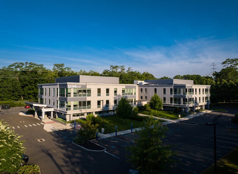 More Photos Of 249 Danbury Rd, Wilton Medical For Lease