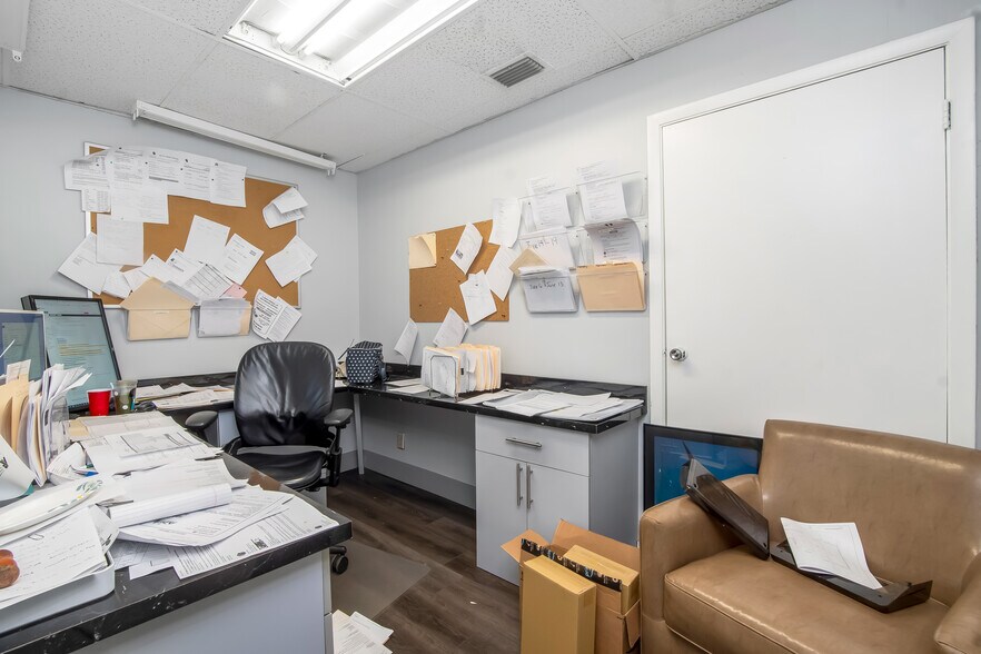 More Photos Of 3071 NW 64th Ave, Sunrise Warehouse For Sale