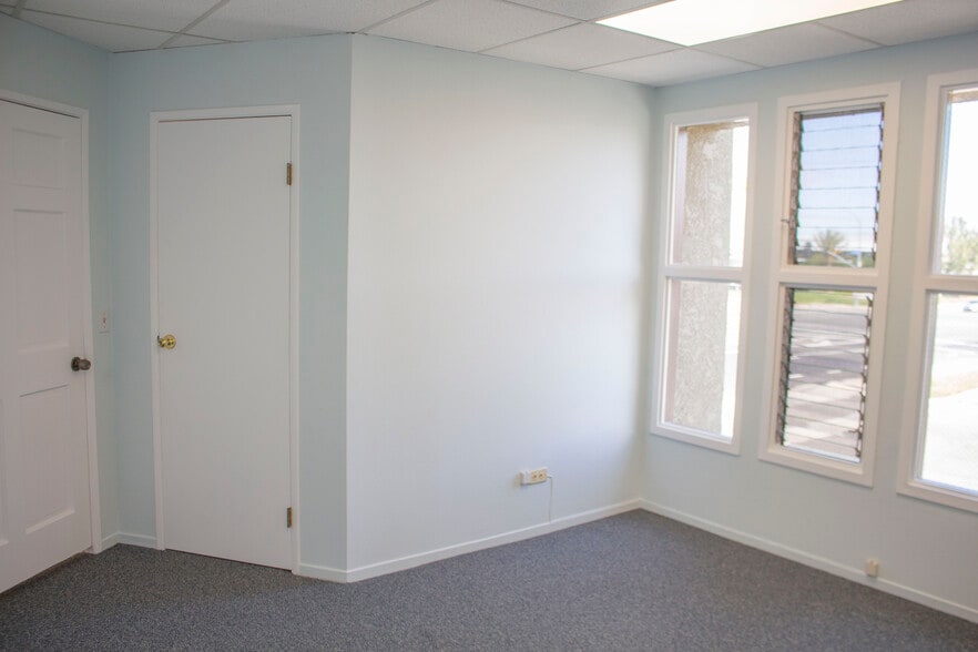 More Photos Of 15052 Springdale St, Huntington Beach Medical For Lease