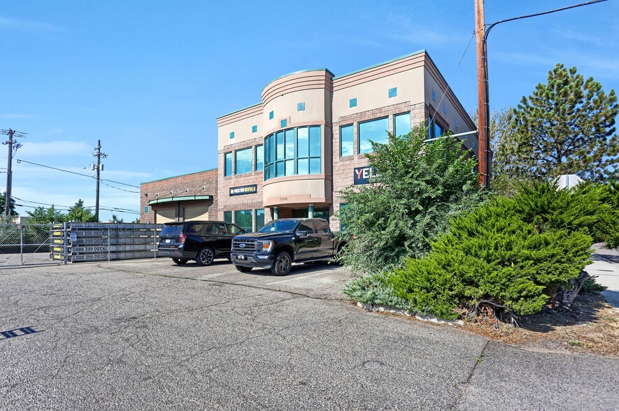 More Photos Of 1900 W Hamilton Pl, Englewood Warehouse For Sale