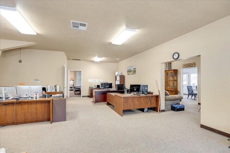 More Photos Of 22709 Twain Harte Dr, Twain Harte Office Residential For Sale