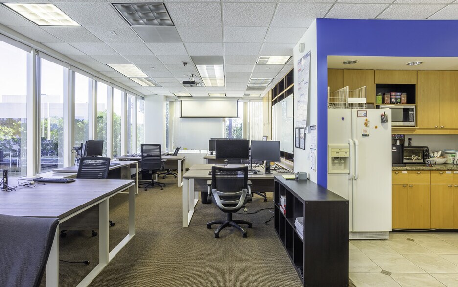 More Photos Of 26054 Acero, Mission Viejo Office For Lease