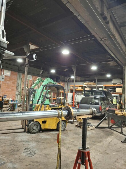 More Photos Of 75 Walnut St, Fitchburg Warehouse For Sale