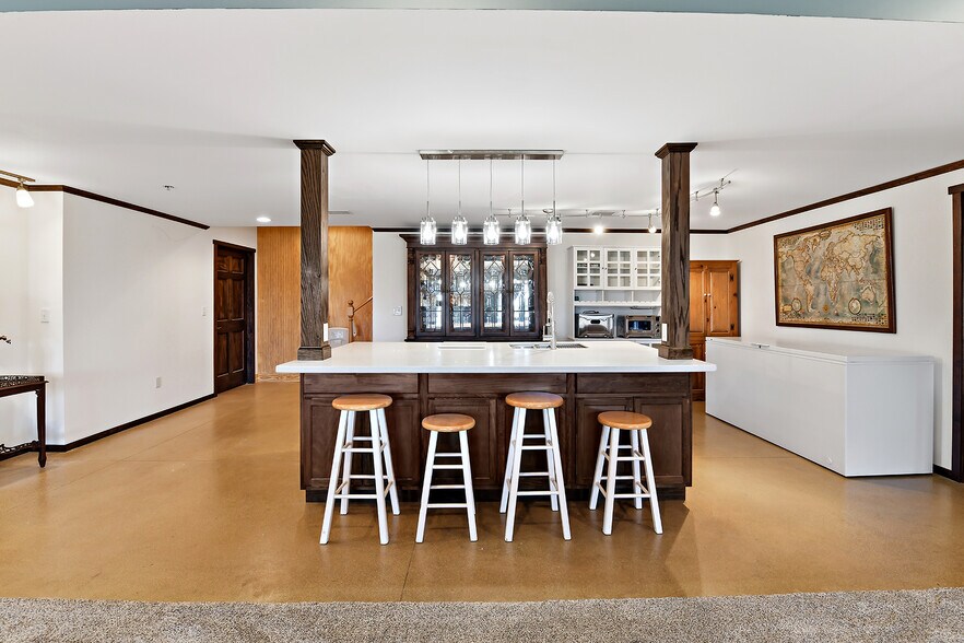 More Photos Of 32846 Block Rd, Paola Specialty For Sale