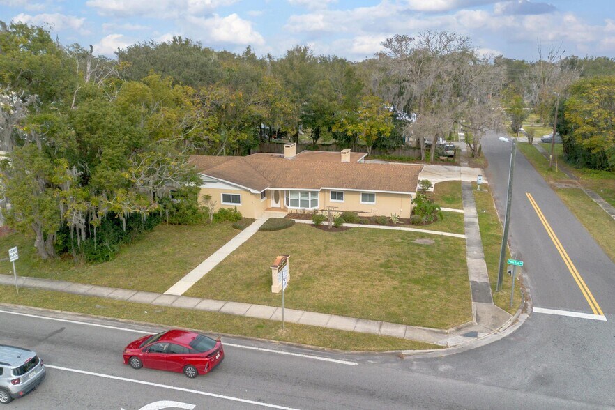 More Photos Of 1025 W New York Ave, Deland Coworking Space