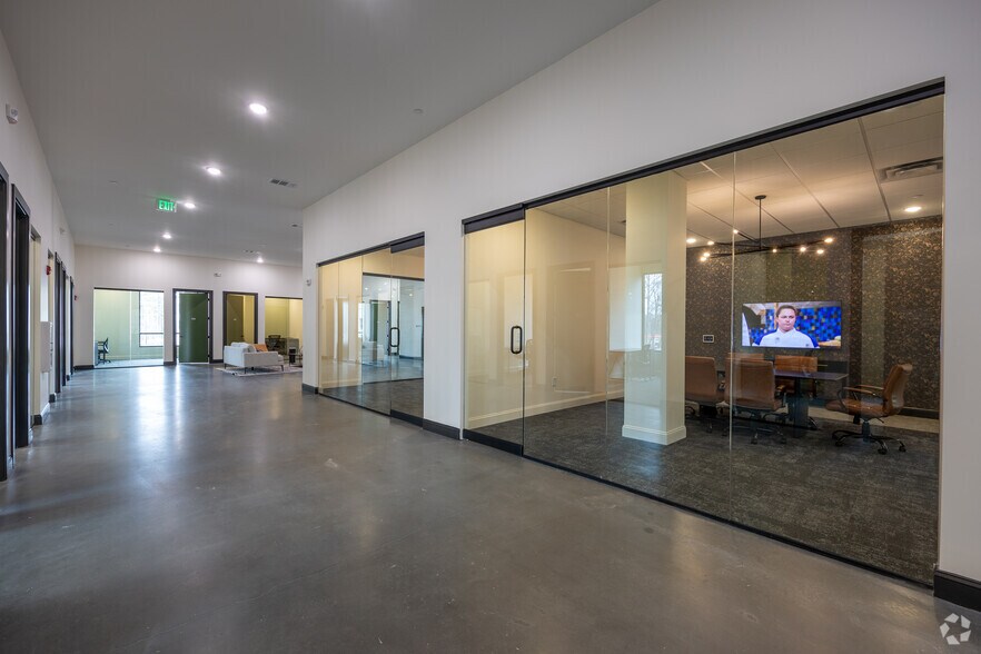 More Photos Of 3375 Oak Harbor Dr., Peachtree Corners Coworking Space