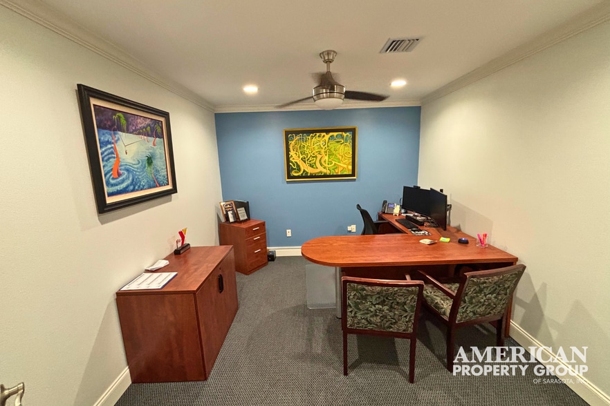 More Photos Of 31 W Green St, Englewood Medical For Lease