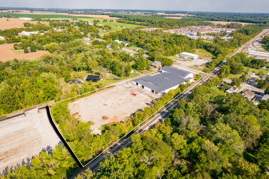 More Photos Of 240 E Park St, Guthrie Industrial For Lease