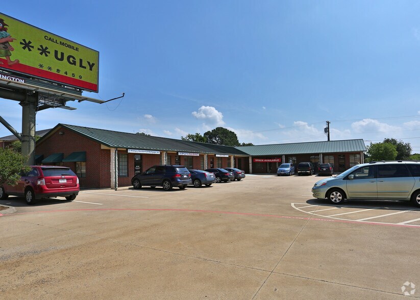 More Photos Of 2002 S Stemmons Fwy, Lake Dallas Office For Lease