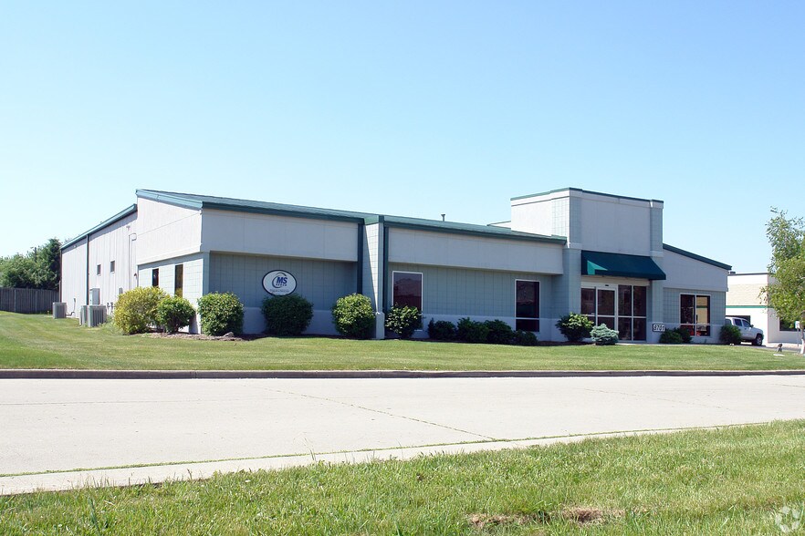 More Photos Of 8701 Castle Park Dr, Indianapolis Light Distribution For Sale