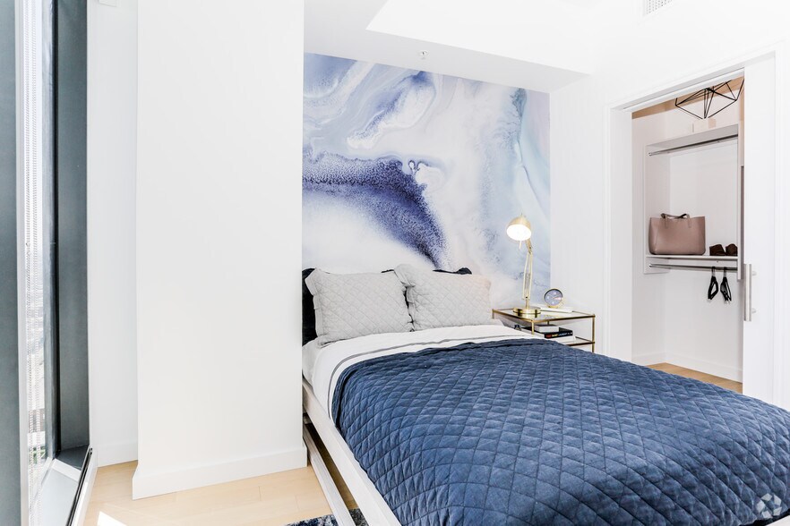 More Photos Of 1200 S Figueroa St, Los Angeles Apartments For Lease