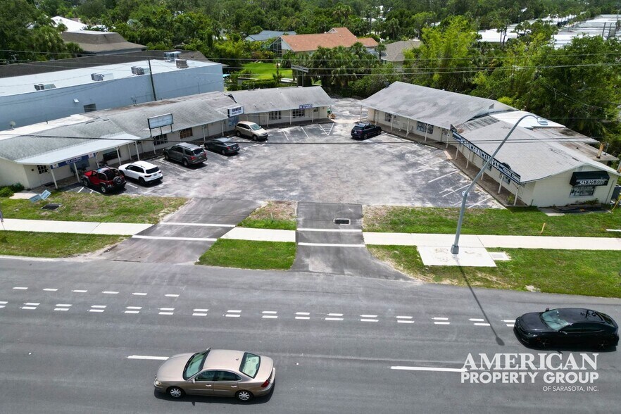 More Photos Of 7204 S Tamiami Trl, Sarasota Freestanding For Sale