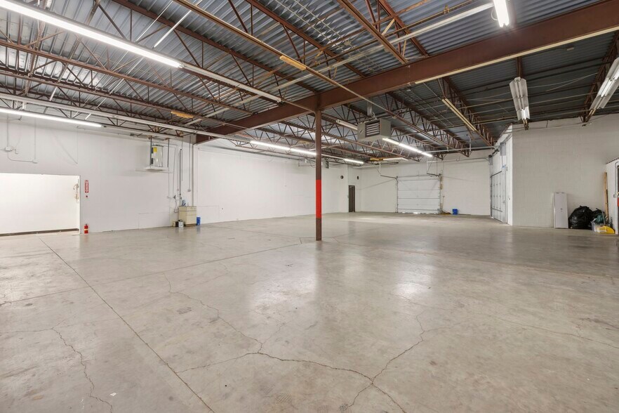 More Photos Of 7115-7133 Washington Ave S, Edina Research And Development For Lease