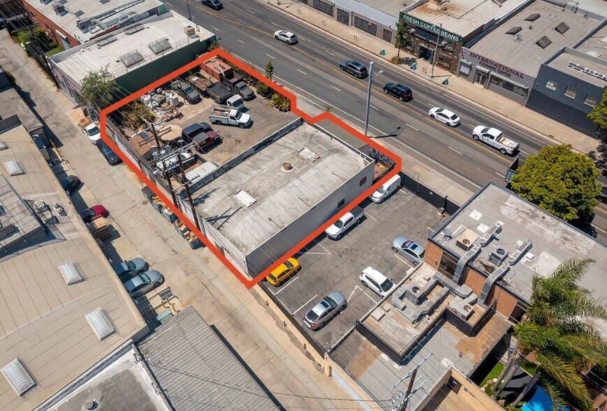 More Photos Of 5048 W Jefferson Blvd, Los Angeles Apartments For Lease
