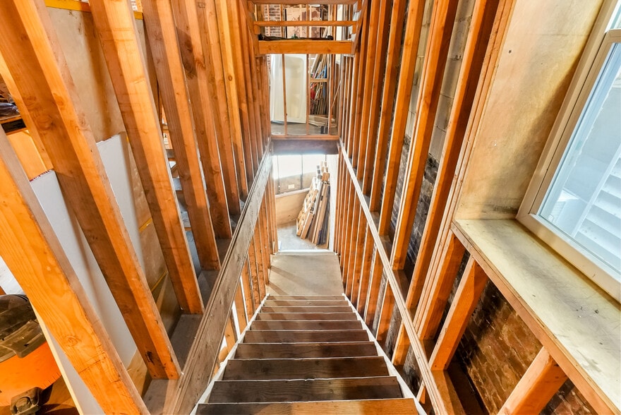 More Photos Of 81 Smith St, Perth Amboy Storefront Retail Residential For Sale