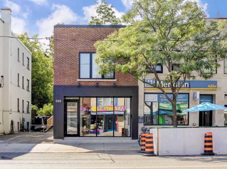 Primary Photo Of 688 Mt Pleasant Rd, Toronto Storefront Retail Residential For Sale