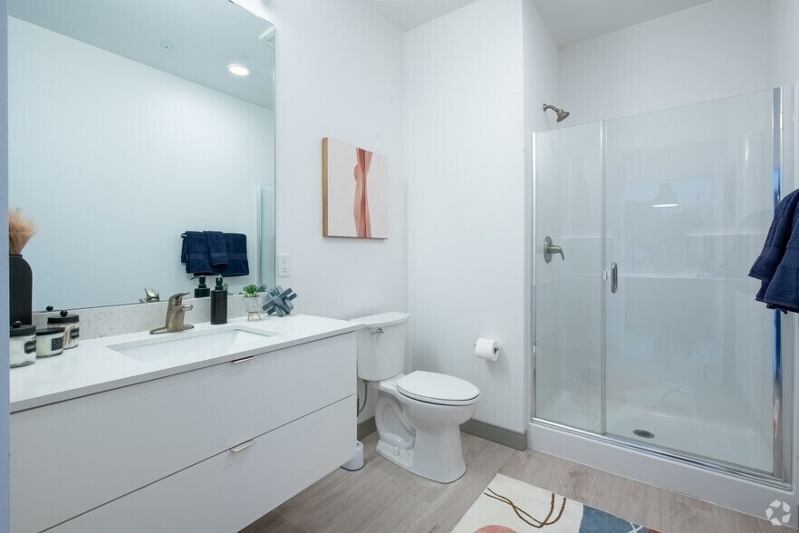 More Photos Of 2521 East Washington Ave, Madison Apartments For Lease