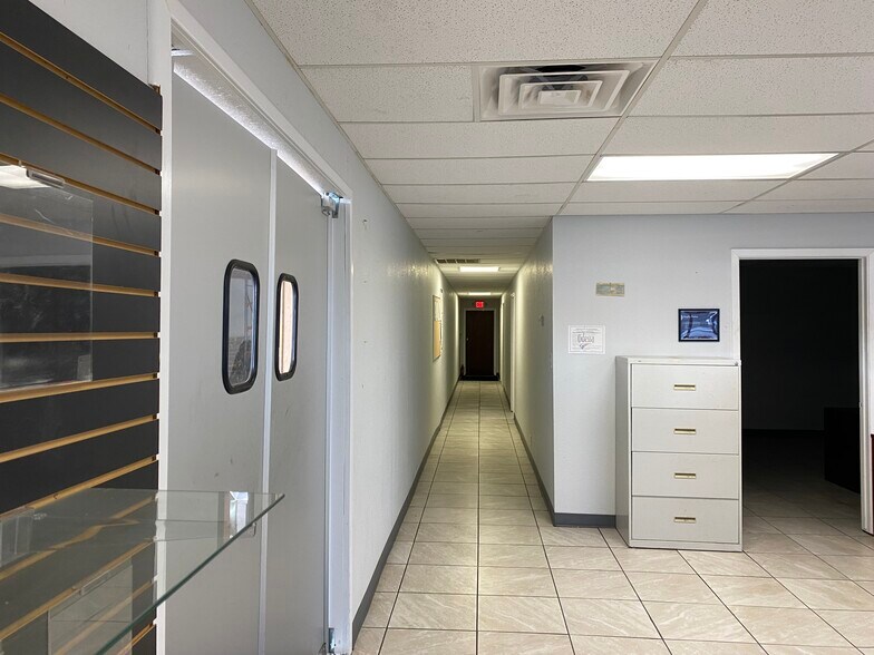 More Photos Of 1720 E 7th St, Odessa Industrial For Lease