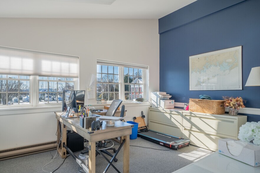 More Photos Of 47 Water St, Mystic Marina For Sale