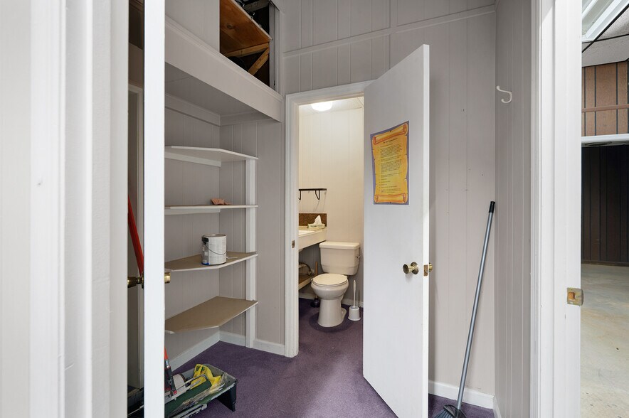 More Photos Of 514 S Wall St, Calhoun Storefront Retail Office For Lease