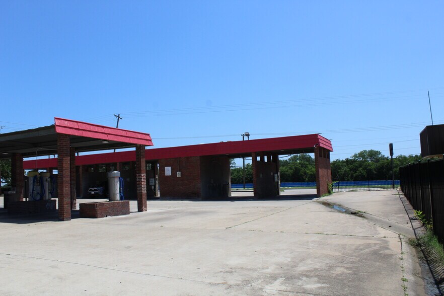 More Photos Of 2115 Dairy Rd, Garland Carwash For Sale
