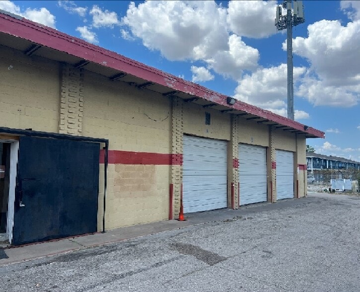 More Photos Of 1315 Spencer Hwy, South Houston Freestanding For Lease