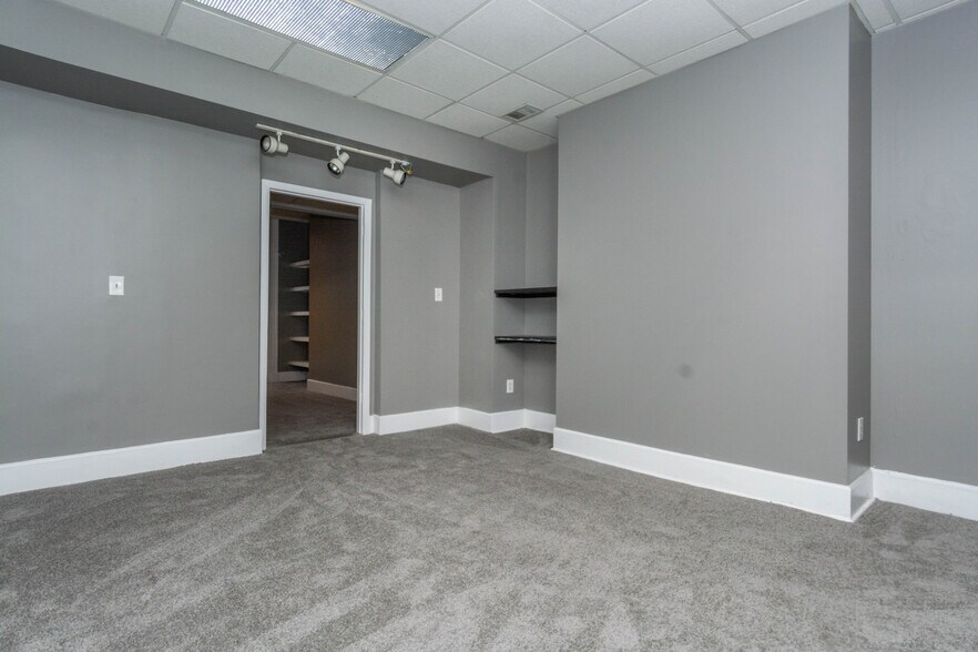 More Photos Of 115 W Mulberry St, Baltimore Office Residential For Sale