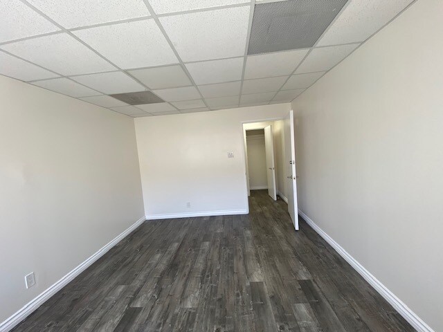 More Photos Of 292 S La Cienega Blvd, Beverly Hills Office For Lease