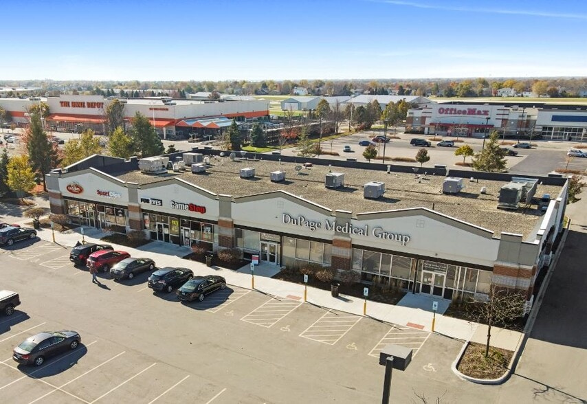 More Photos Of 137-149 N Weber Rd, Bolingbrook Restaurant For Lease