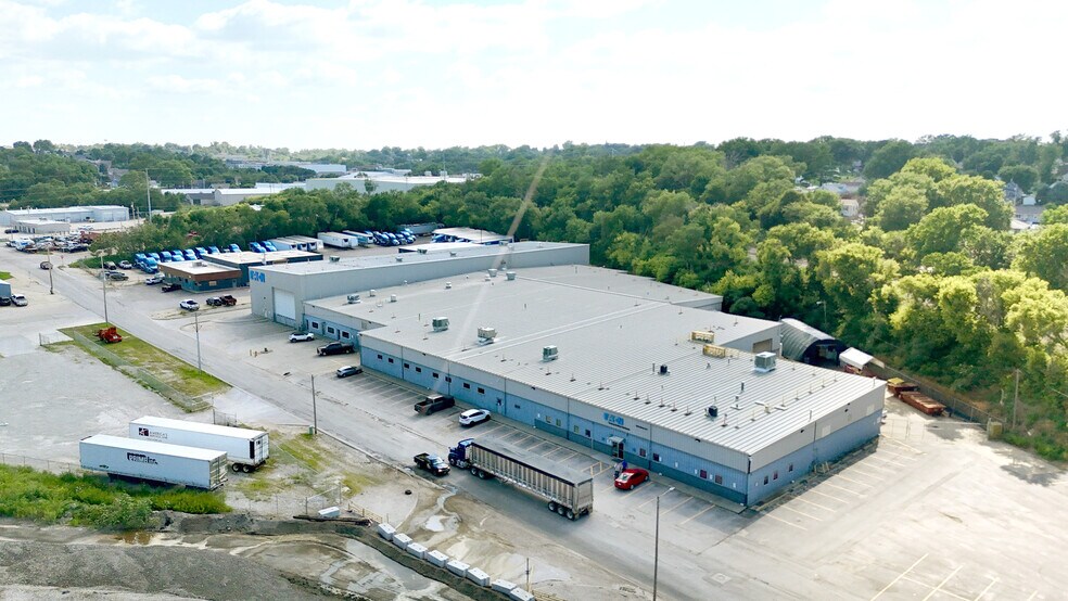 More Photos Of 3900 Dahlman Ave, Omaha Warehouse For Lease