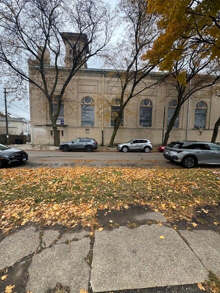 More Photos Of 5001 S Hermitage Ave, Chicago Religious Facility For Sale