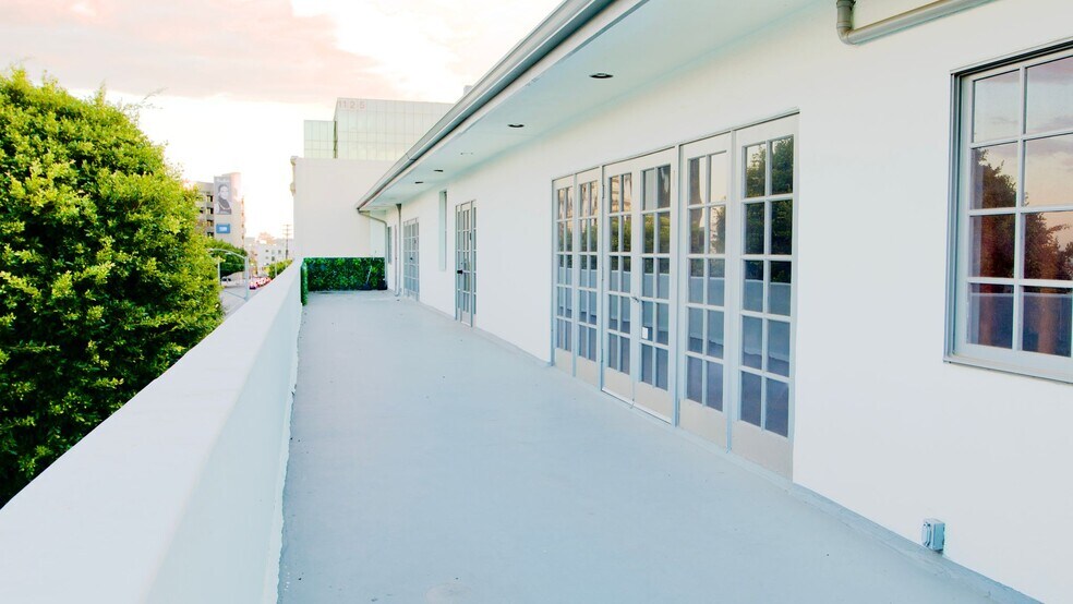 More Photos Of 449 S Beverly, Beverly Hills Office For Lease