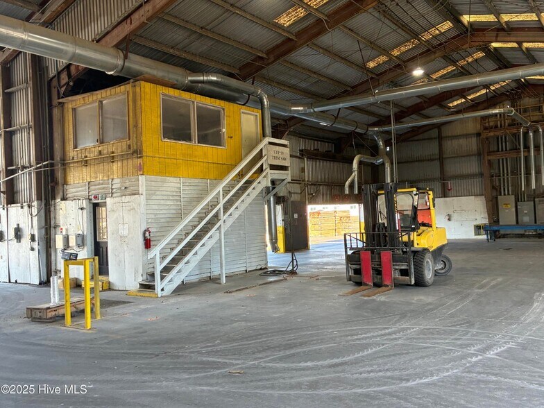 More Photos Of 141 Knobbs Creek Dr, Elizabeth City Industrial For Sale