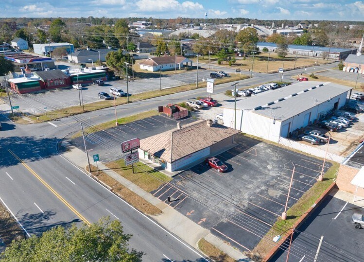 More Photos Of 601 1st Ave SE, Moultrie Restaurant For Sale
