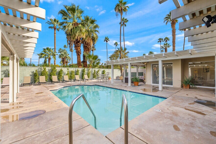 More Photos Of 1425 S Via Soledad, Palm Springs Apartments For Sale