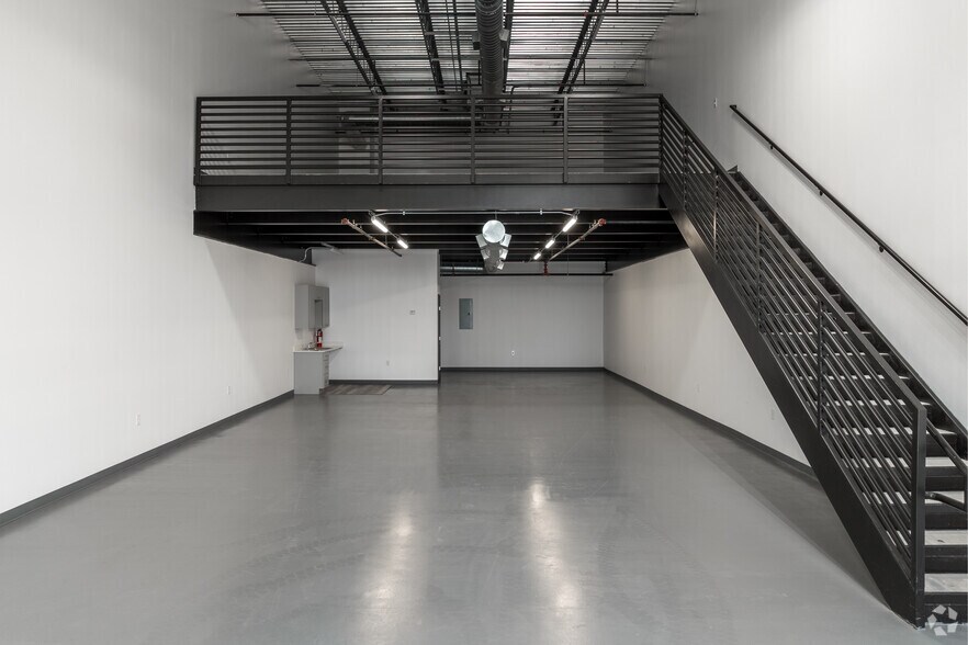 More Photos Of 2601 TX-121, Lewisville Showroom For Sale