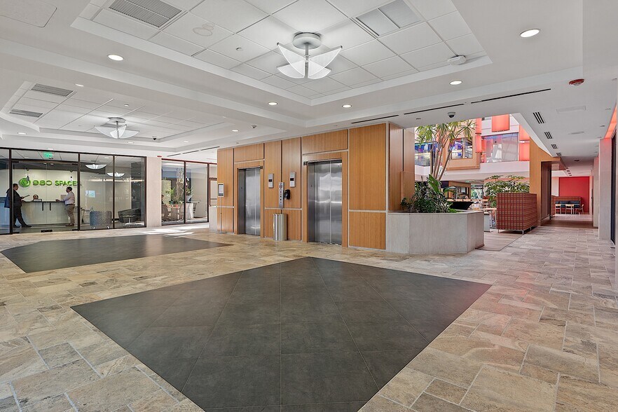 More Photos Of 980 N Federal Hwy, Boca Raton Office For Lease