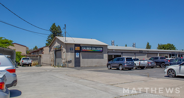 Primary Photo Of 121 Pierce St, Gilroy Auto Repair For Sale