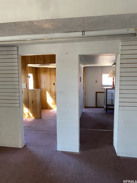 More Photos Of 545 E 100 N, Price Office For Sale