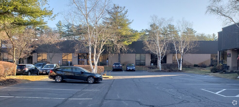 More Photos Of 77 Accord Park Dr, Norwell Research And Development For Lease