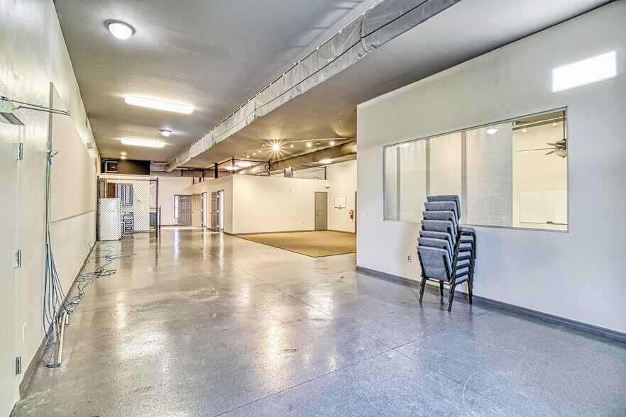 More Photos Of 4857 Palm Beach Blvd, Fort Myers Office For Lease