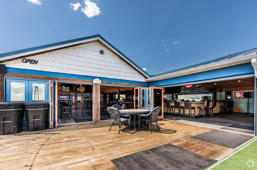 More Photos Of 30 12th St, Wellsburg Restaurant For Sale